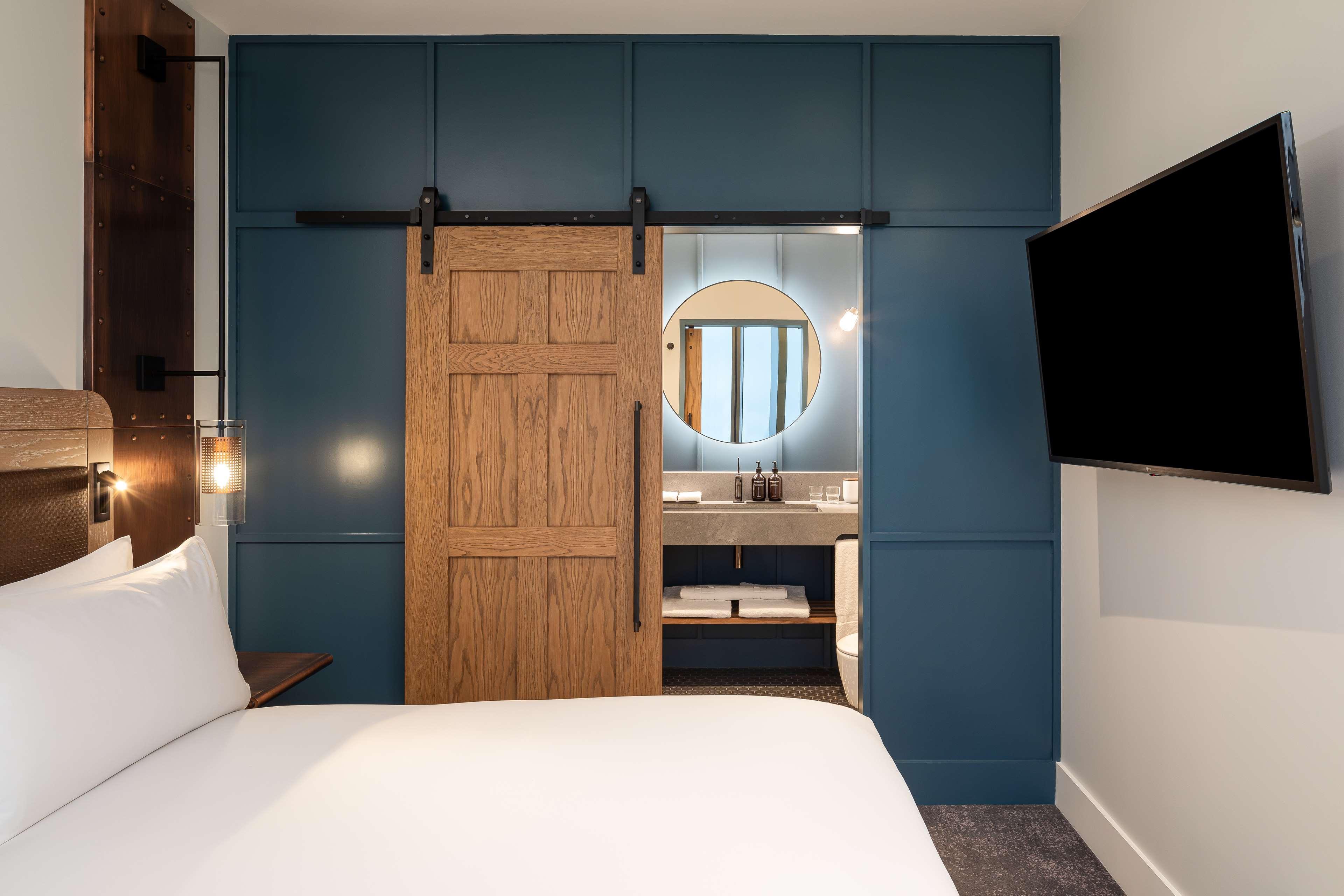 ホテル The Gantry London Curio Collection By Hilton エクステリア 写真