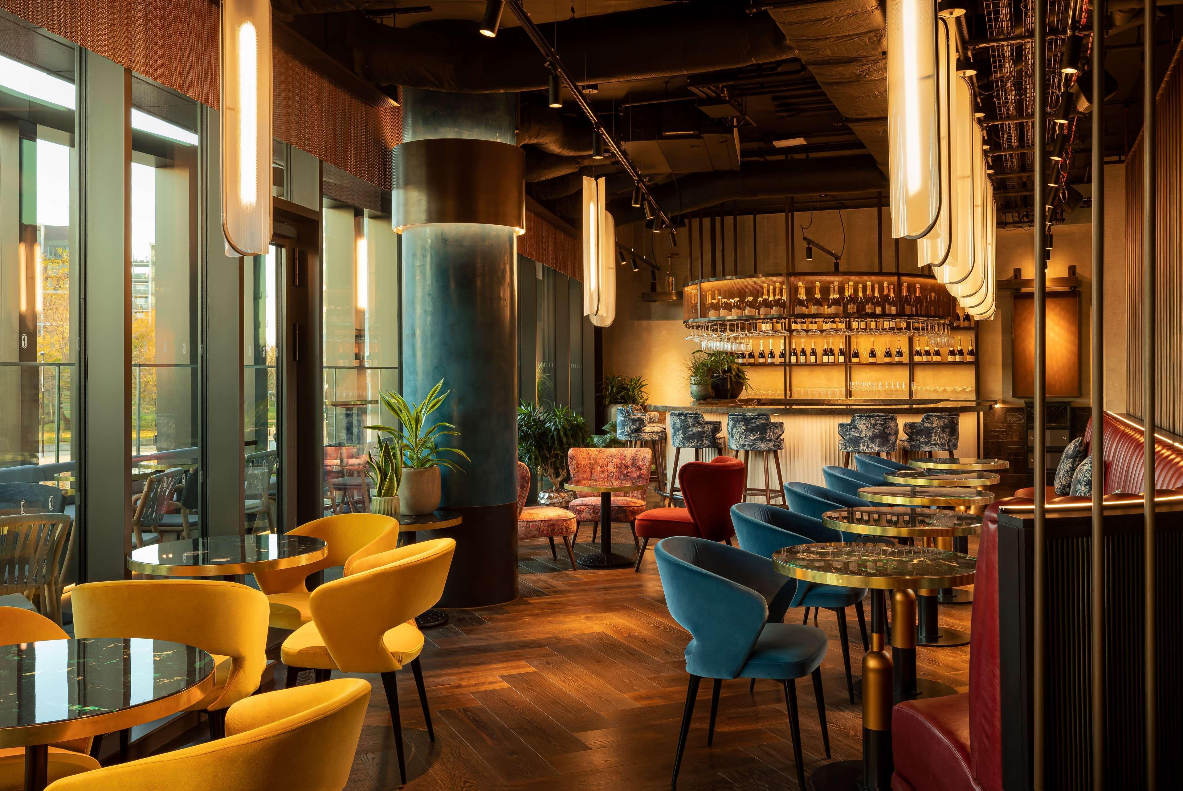 ホテル The Gantry London Curio Collection By Hilton エクステリア 写真